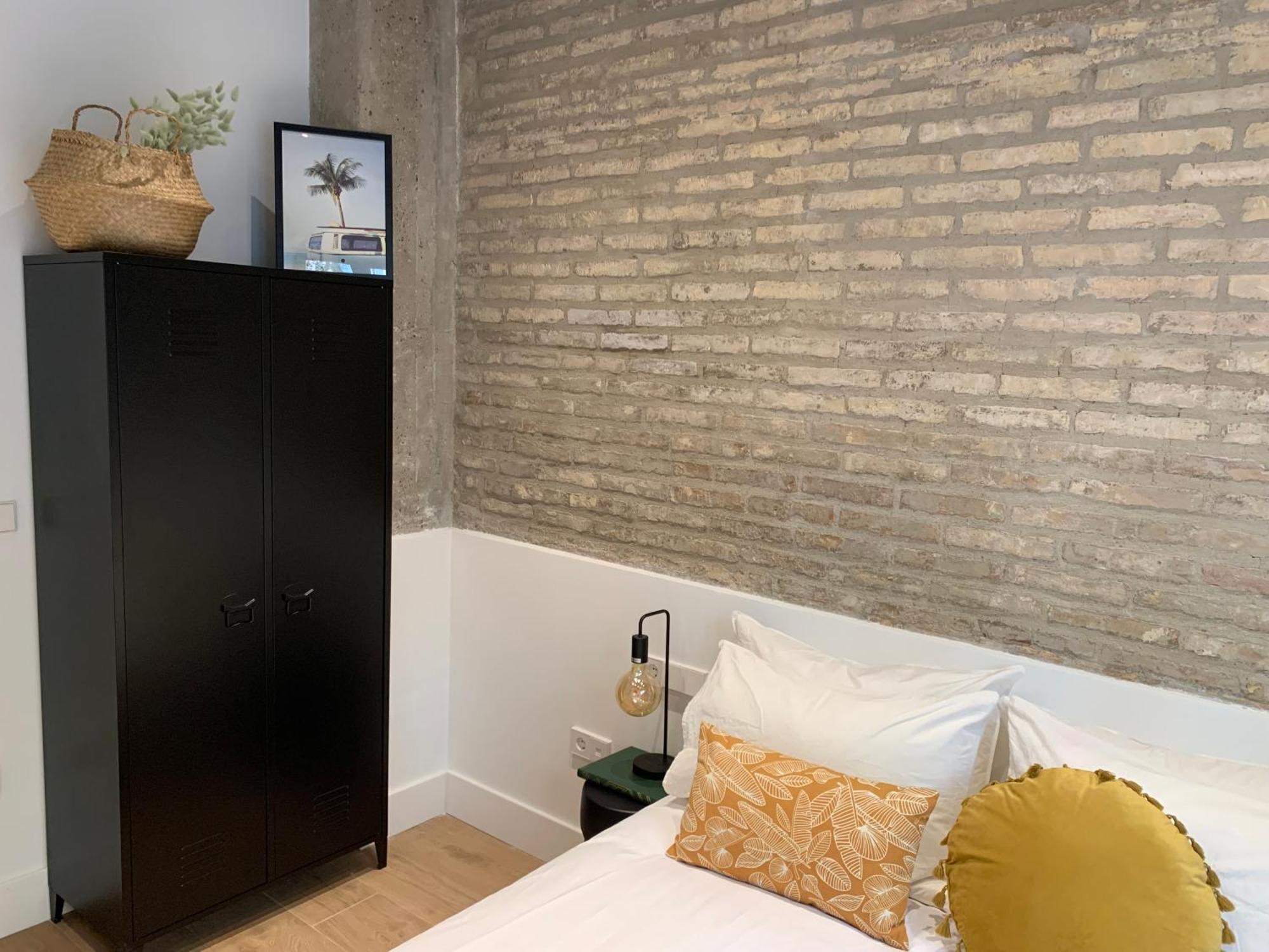 La Reina Beach Rooms Valencia Eksteriør bilde