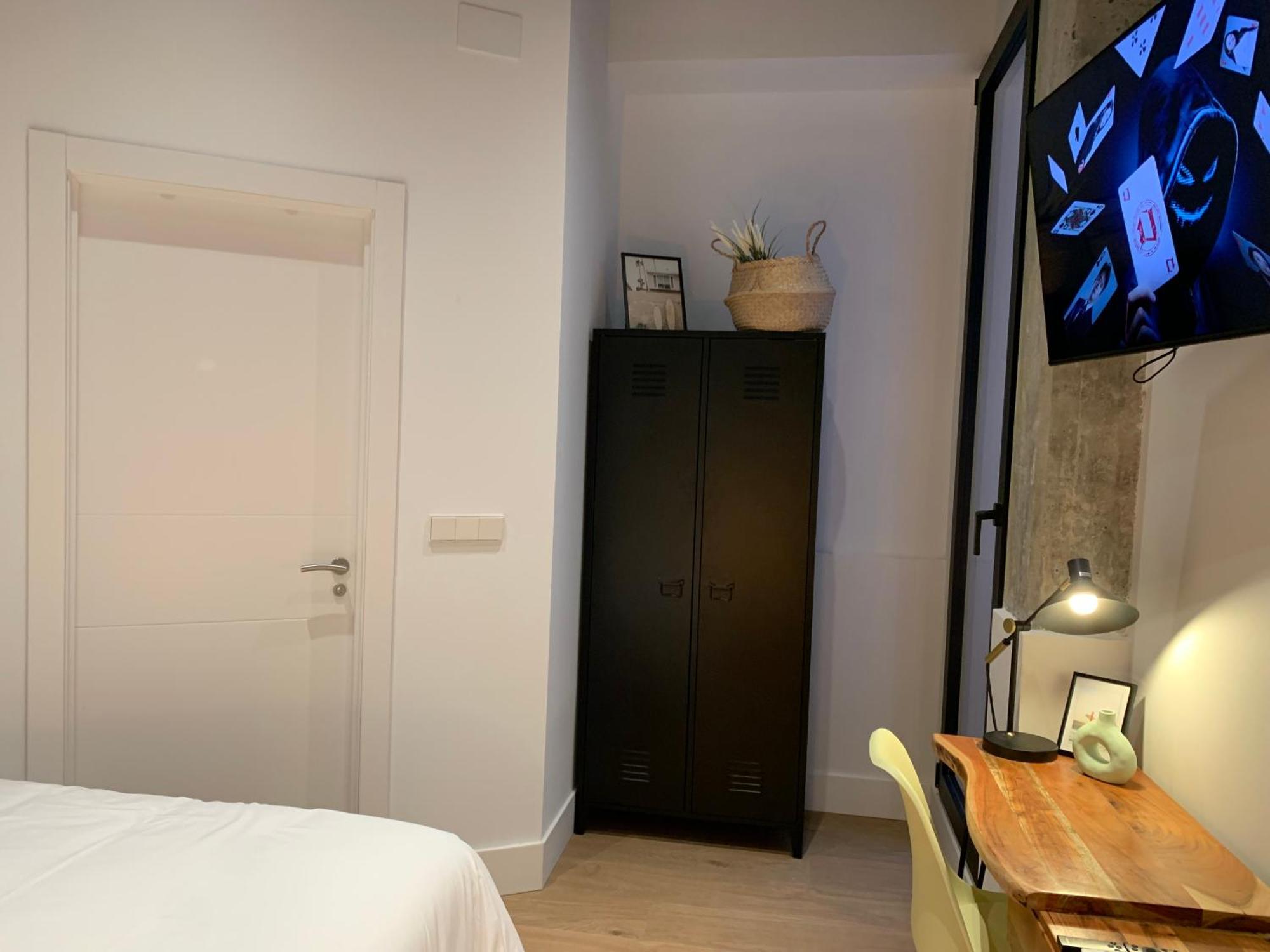 La Reina Beach Rooms Valencia Eksteriør bilde